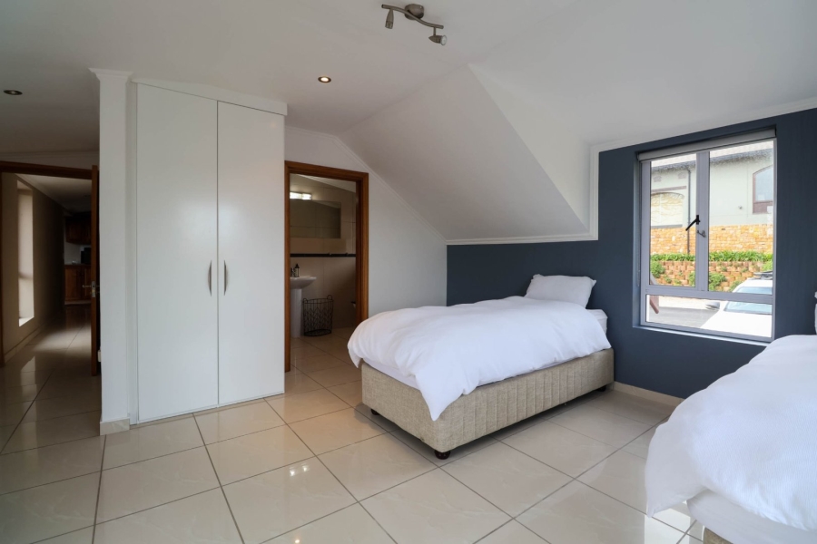 6 Bedroom Property for Sale in Pezula Golf Estate Western Cape